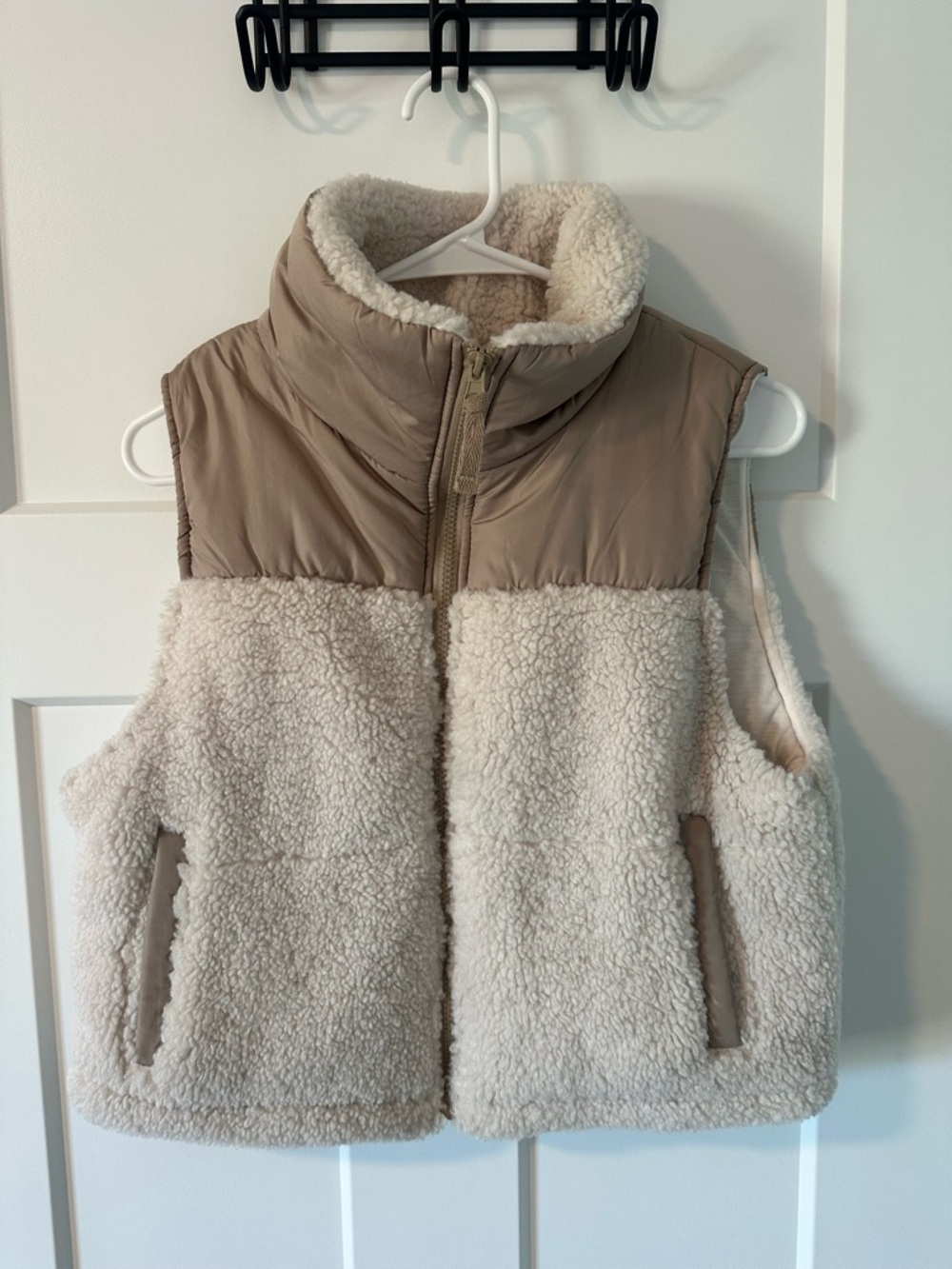 Cropped Sherpa Vest